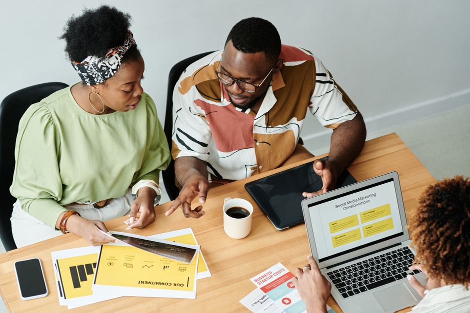 A História do GEO (Generative Engine Optimization) no Brasil: O Framework Definitivo para o E-commerce e Agências Modernas