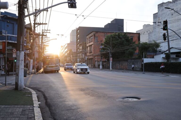 Agência de SEO em Pinheiros: Como Dominar o Google no Bairro Mais Competitivo de São Paulo