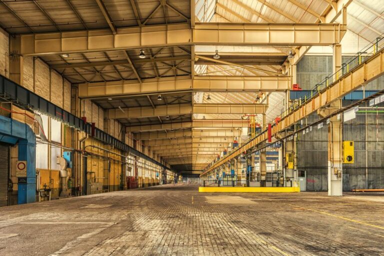SEO para Fábrica: Como destacar sua indústria no Google e atrair novos parceiros